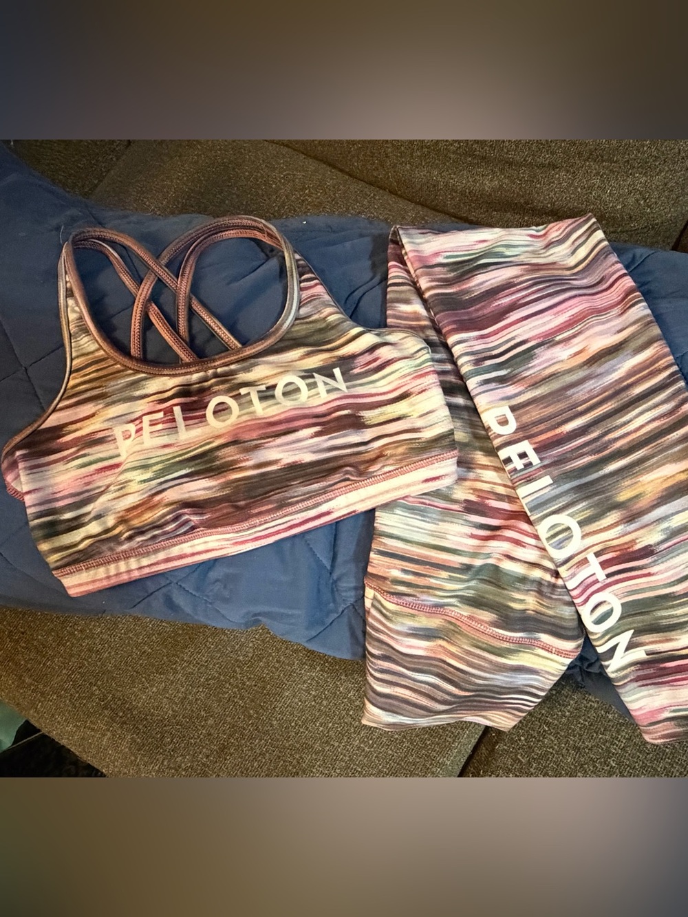 PELOTON Women’s Multicolor Stripe Active Leggings & Sports Bra Set